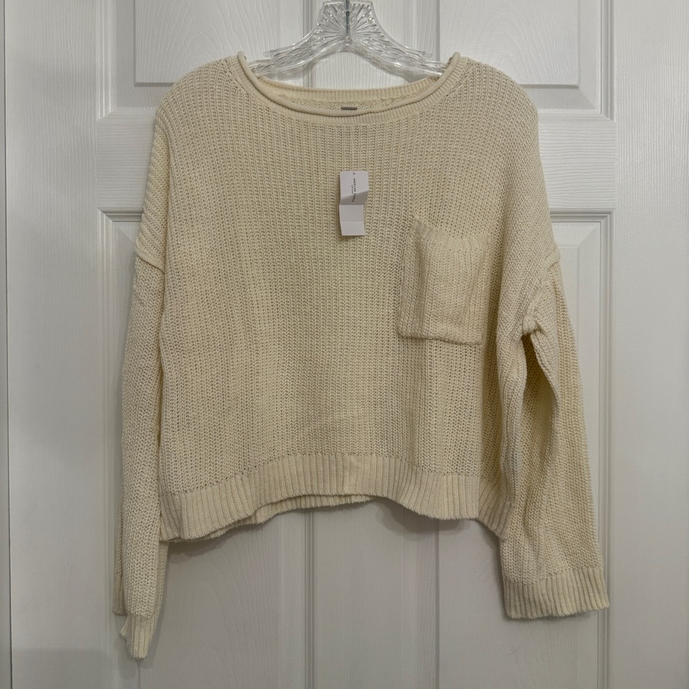 {American Eagle} Cream Boxy Relaxed Fit Slouchy  Knit Sweater with Pocket | XS